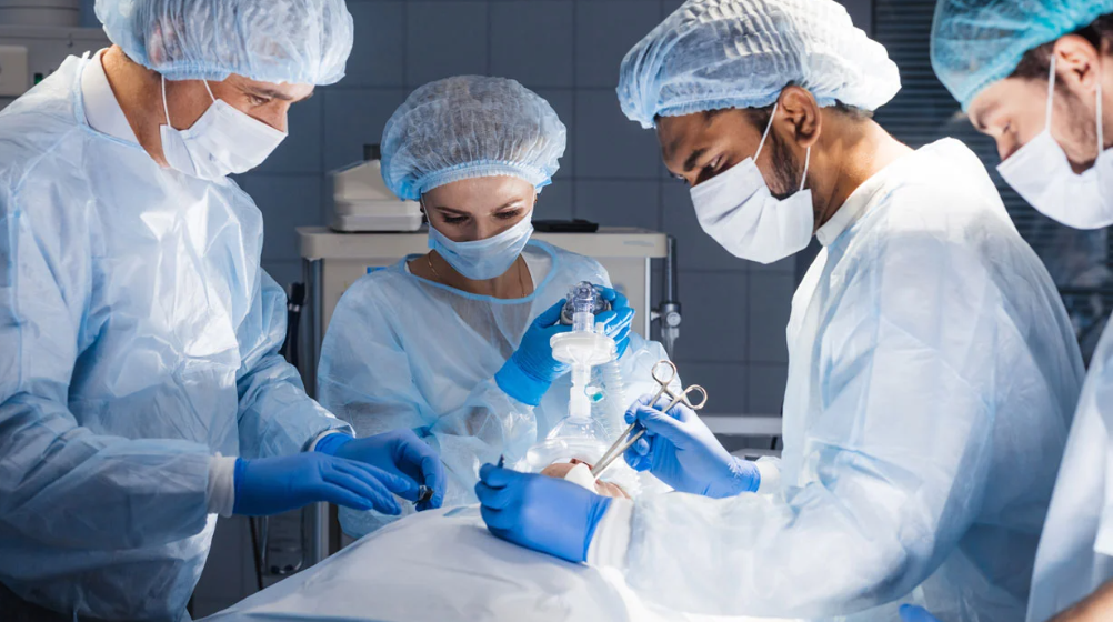 Advanced Care with a Hernia Surgeon in Dubai and General Surgeon in Dubai