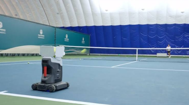 Tenniix Pro vs Ultra: Which AI Tennis Robot Fits Your Game?